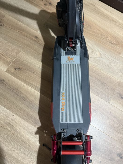 Kukirin M4 Pro trotineta electrica