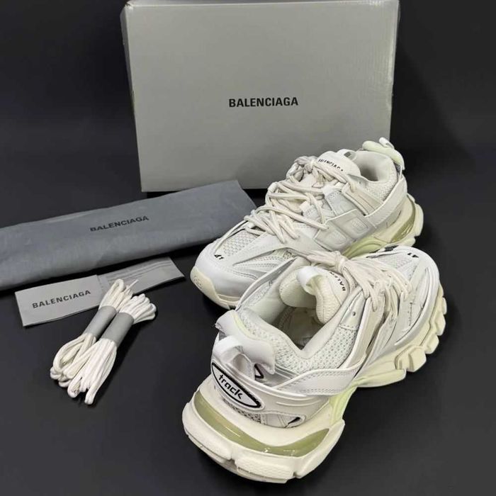 Balenciaga Track Graffiti "White/Black"