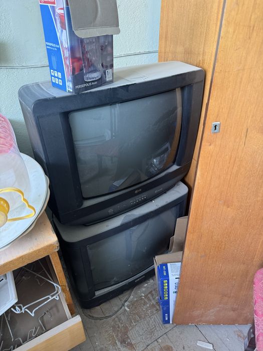 Продаю старые телевизоры