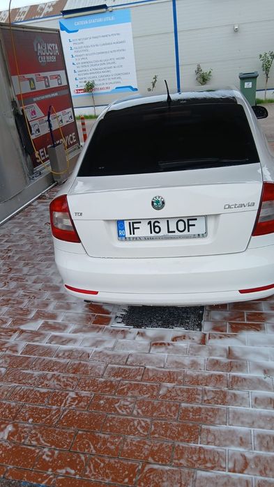 SKODA Octavia 2013 — imagine 2