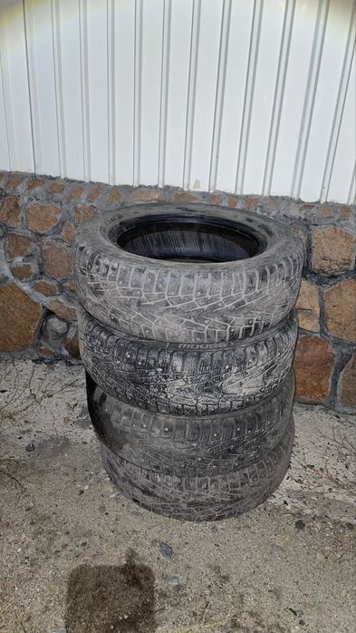 Продам резину на 16