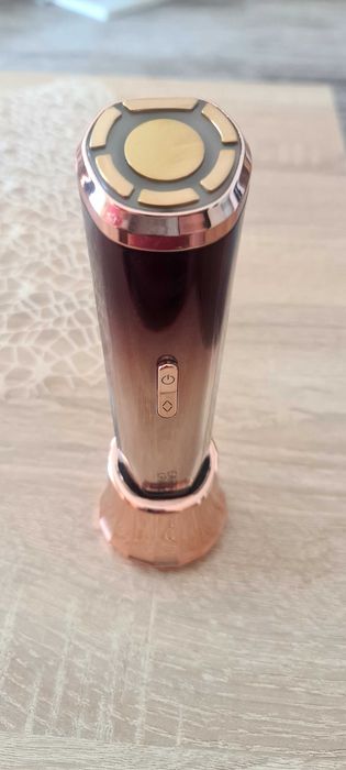 Aparat Masaj Facial CARER SPARK 3MHz RF – EMS, Ultrasunete, Fototerapie