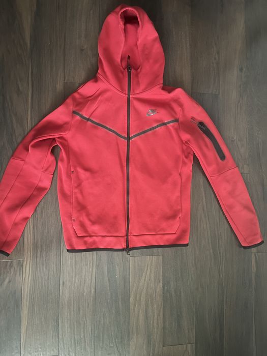 Спортни дрехи на Найк