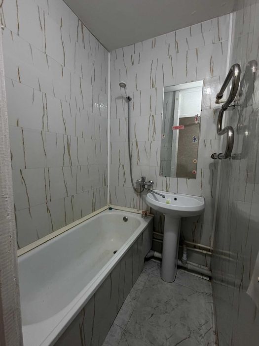 Продам 2х комн кв Есет батыра