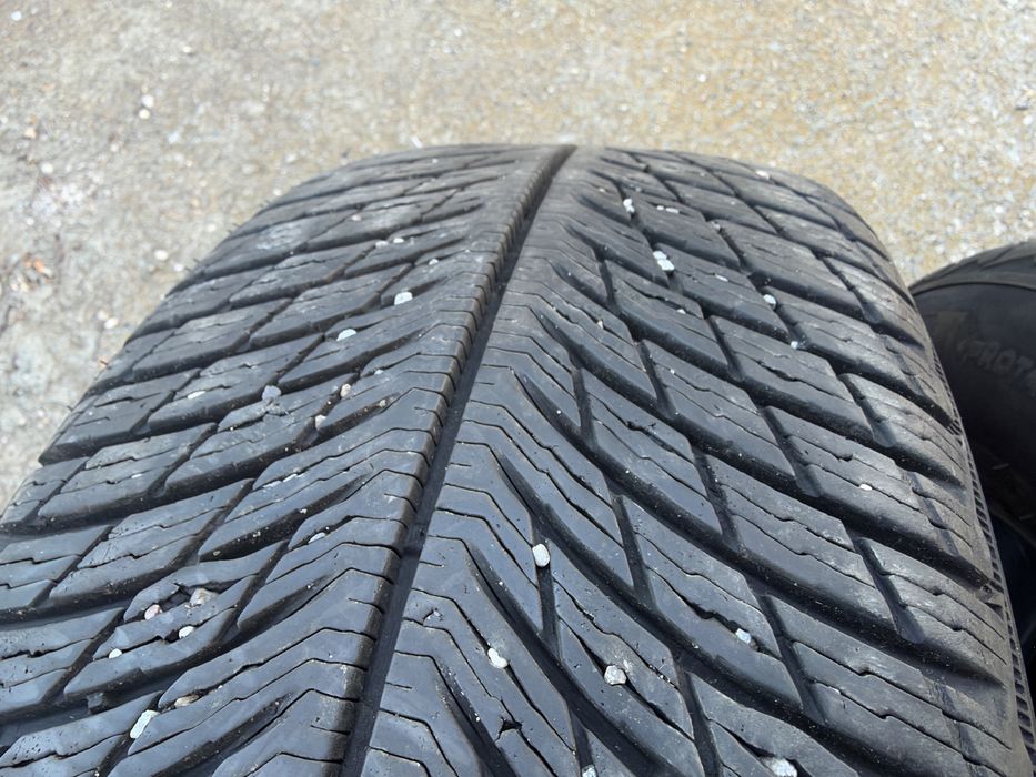 4бр. ОТЛИЧНИ Зимни Гуми С Борд 225/65R/17 -MICHELIN- DOT:3819- 7.4мм.+6.4мм.