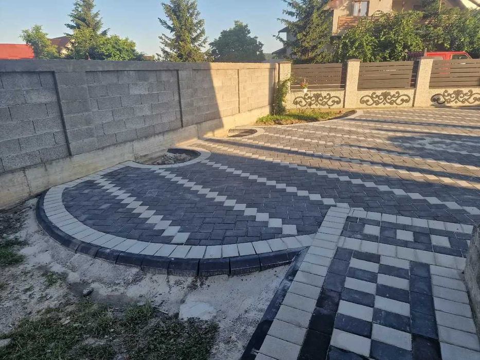 Execut lucrări pavaj