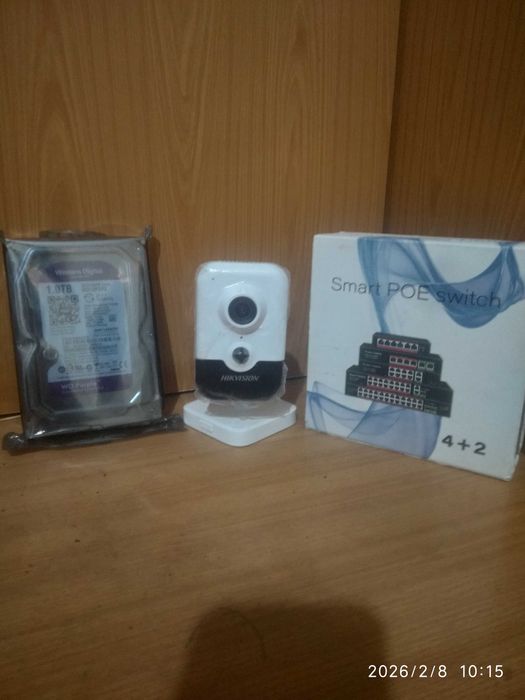 Камера бор хиквижн 2463 6 мп.хотира 1 TB. POE SWITCH 4 PORT