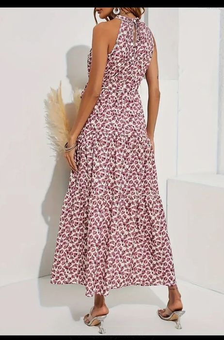 Женская одежда разная.