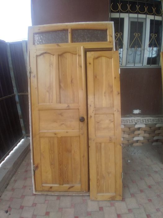 Двери продаётся б/у