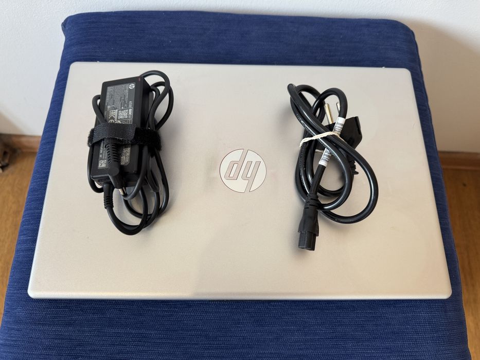 Laptop HP 15 | AMD Ryzen 5 7520U, 16GB DDR5 5500MHz, 512GB NVMe SSD, Autonomie peste 12 ore | Ca Nou, Garanție 1 an