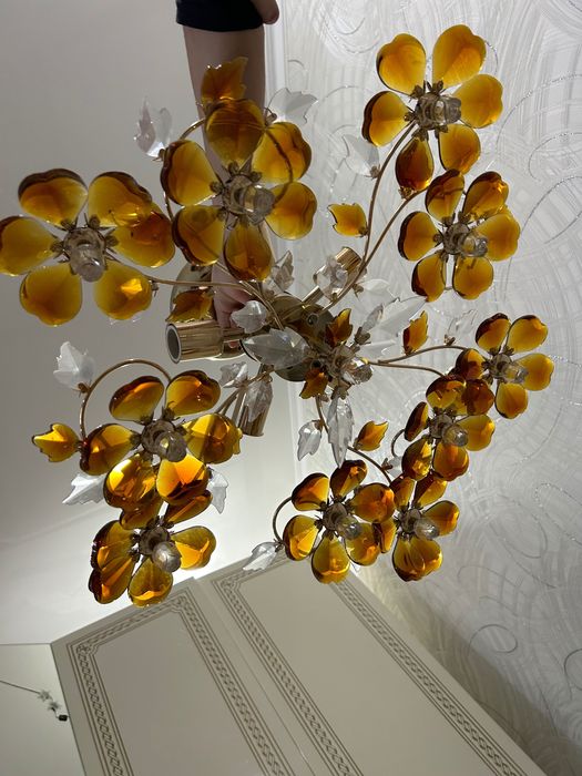 Люстра с 5ю лампами в виде цветка