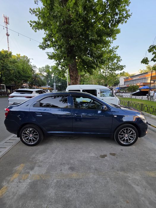 Chevrolet cobalt 2023 AT