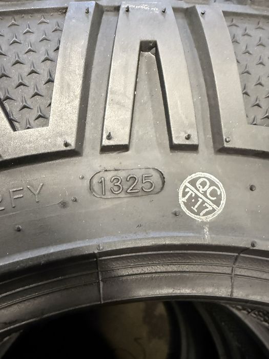 Гуми за УТВ В3036 29/9/14 и 29/11/14