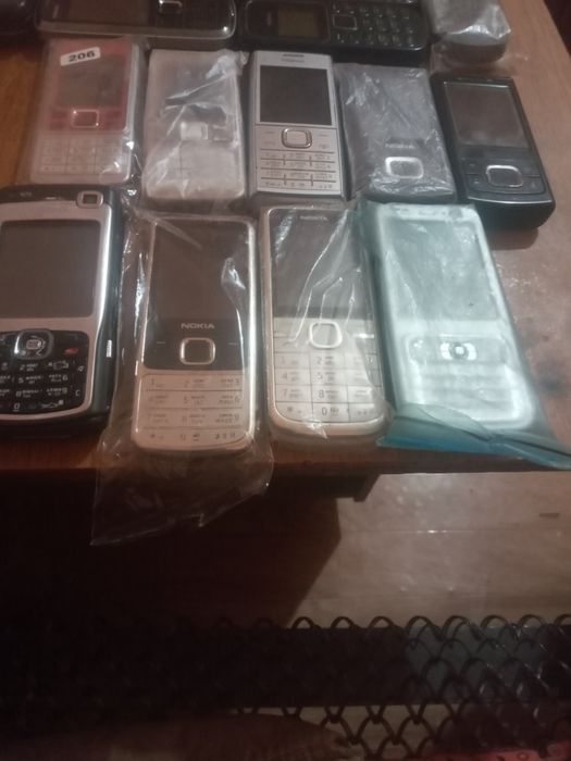 Продаю телефоны нокиа орегенал