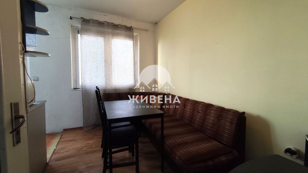 Дава се под наем Тристаен апартамент в Варна, Базар Левски - 93 кв.м за 448.8 € - Снимка #3