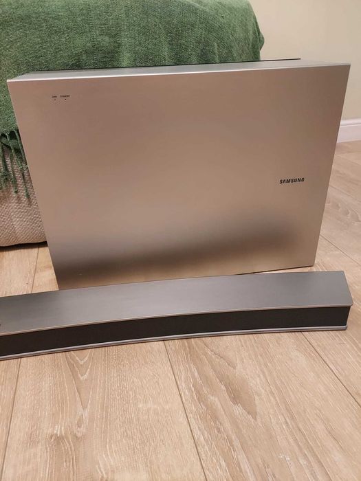 Soundbar curbat HW-J6001, 300W, Curbat