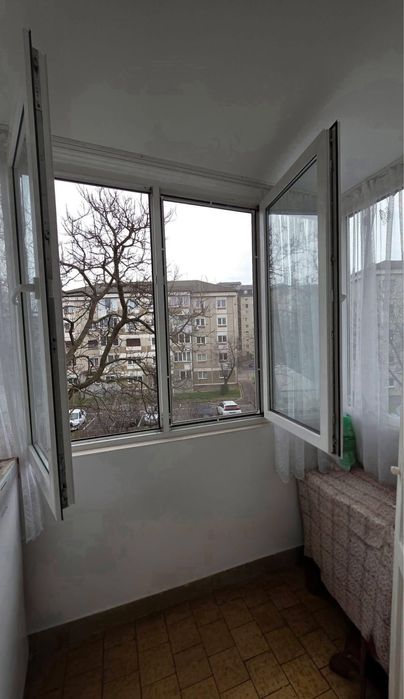 PF  Vand Apartament 3 camere Pb+ beci  etaj 2 zona Ramada