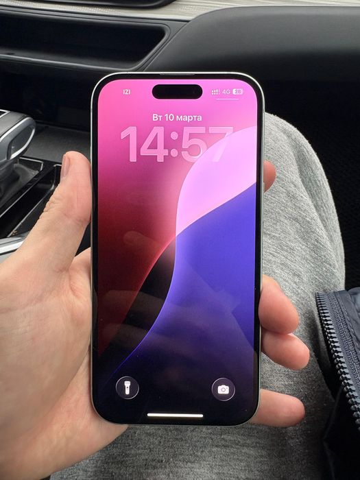 Продам iphone 15 на 256гб, iphone 15