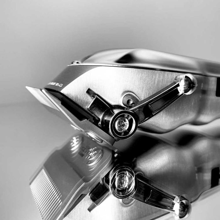 Kyone – Машинка Ultima Iron Fade PRO