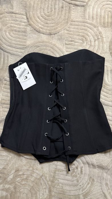 Продам вечерний корсет новый