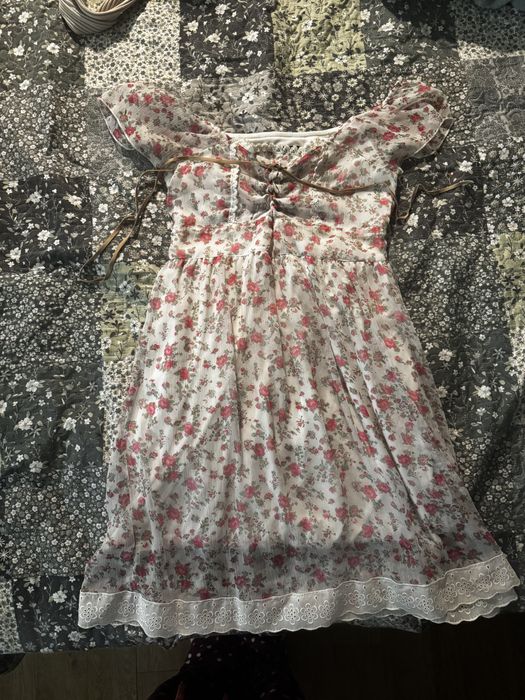 Нежна coquette рокля