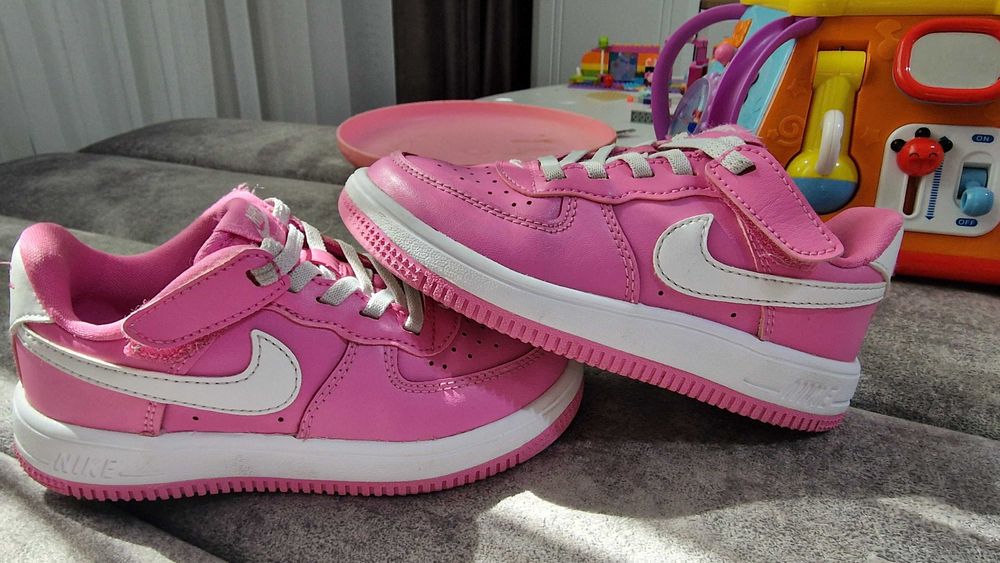Nike fetite marimea 28, 17.5 cm