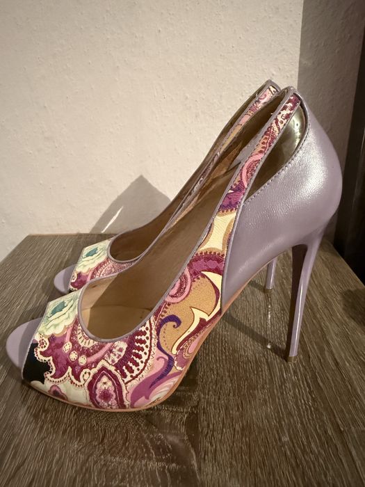 Крамюсивые  туфли