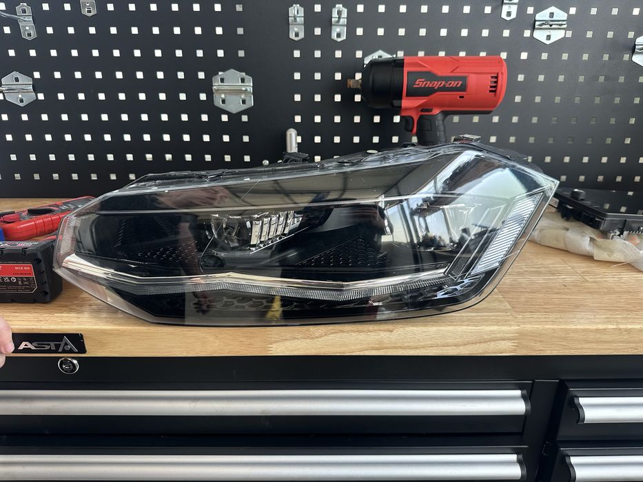 Far Stanga VW Polo 2020