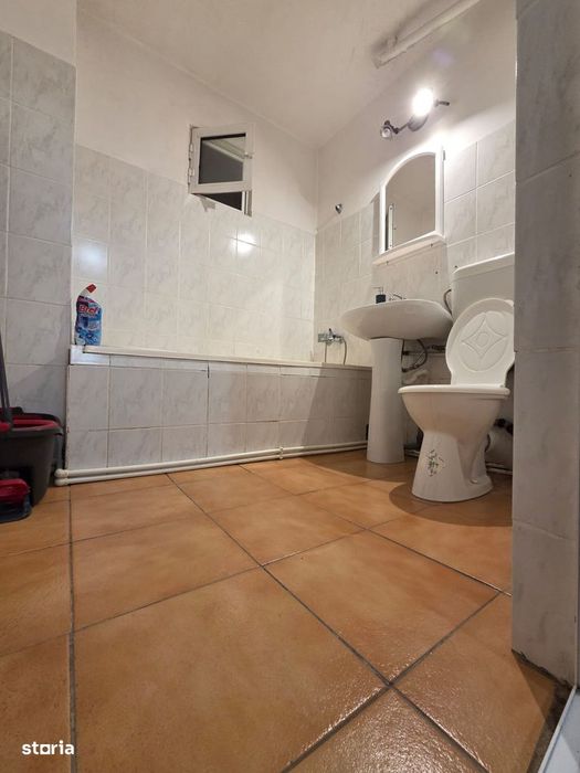 Apartament 4 Camere Ideal Cabinet/Birou sau Locuință
