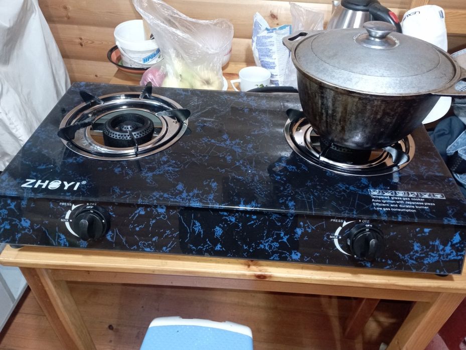 Газ плита, двукомфорочная