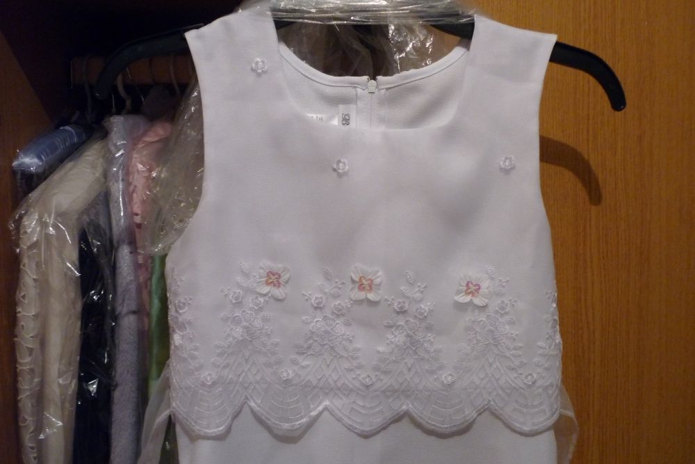 Vand rochita fetite alba pentru mireasa mica BONNIE JEAN 12 ani