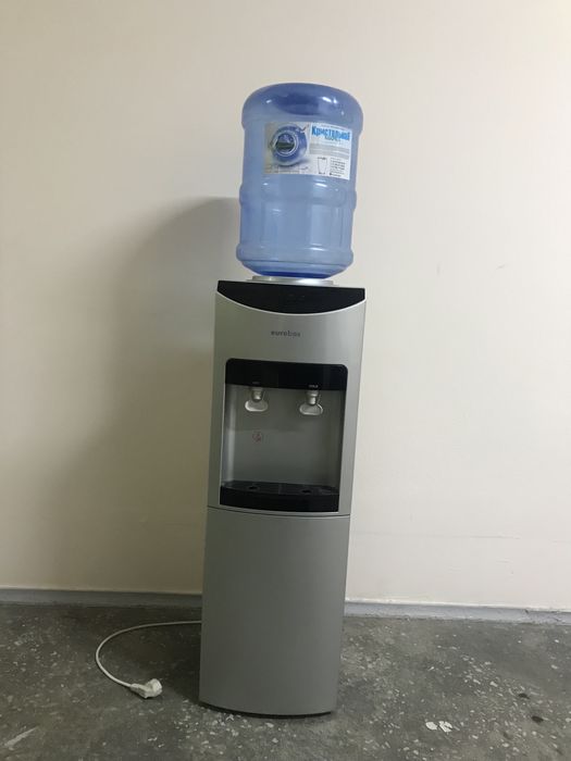Кулер для воды eurobox