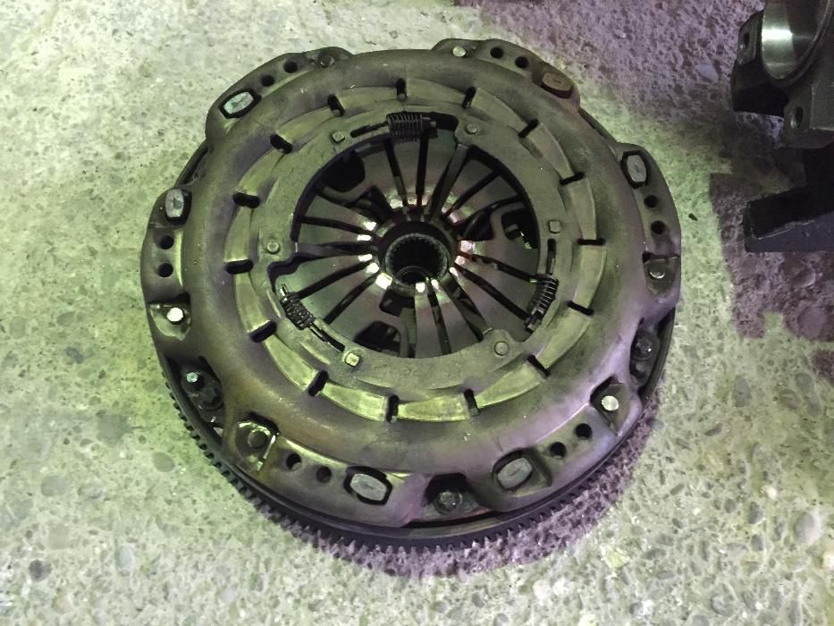 Ambreiaj mercedes sprinter disc placa si volanta motor 2.2cdi ambreaj