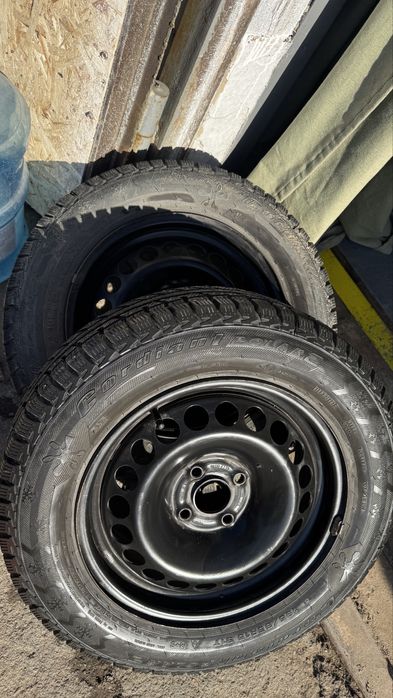 Зимние шины с дисками R15