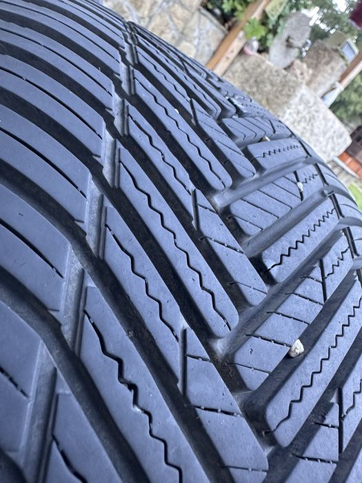 Гуми Hankook 235/45/18