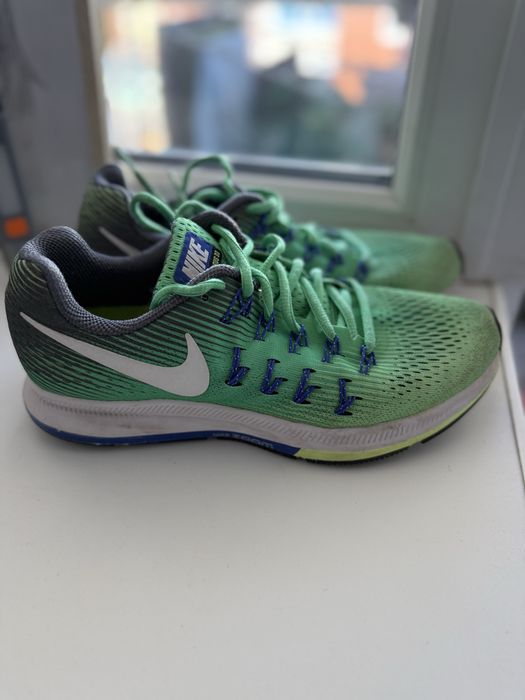 Продам кроссовки Nike оригинал