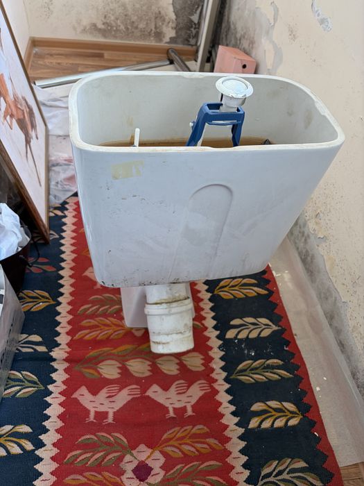 Продам унитаз срочно