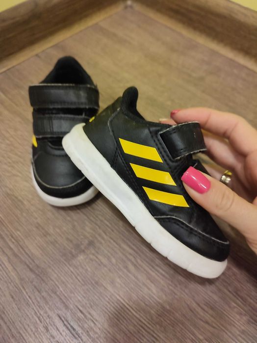 Детски обувки Adidas 20 номер за момче/момиче