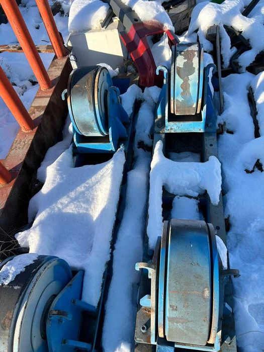 Переставной сварочный роликовый вращатель