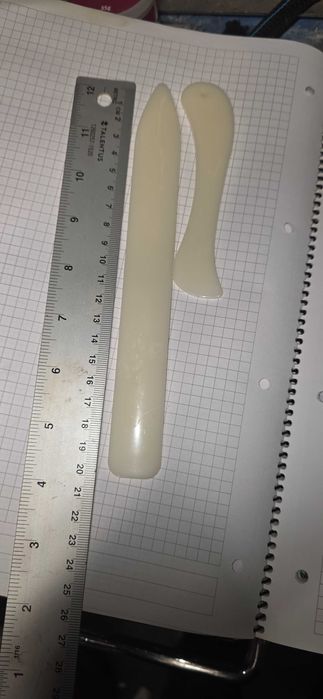 Faltuiala  Ustensila legatorie piele os  legatorien