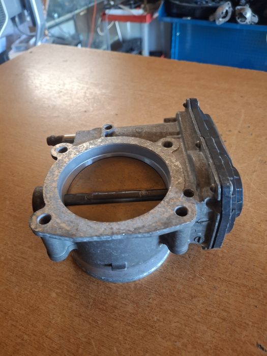 Clapeta acceleratie Volvo XC90  S80 4.4L 2005-2011