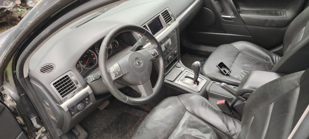 Продавам Опел Вектра 1.9 на Части!!!