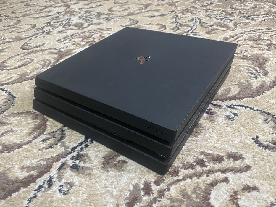 Продам плейстейшен [4 PRO] [1TB]