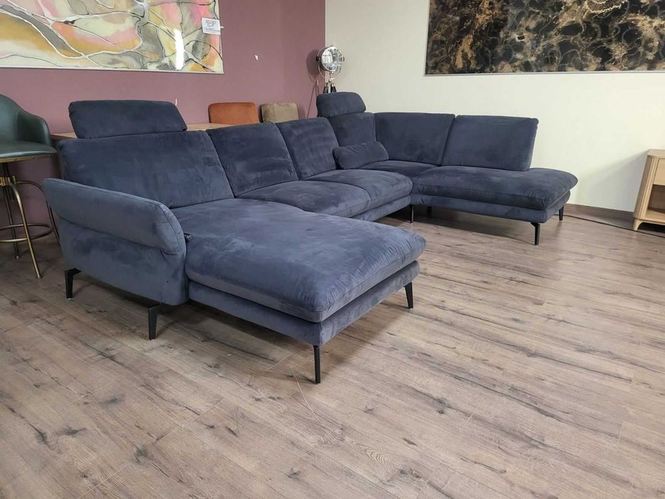 Тъмно сив П - образен ъглов диван Carsten с електрическа лежанка