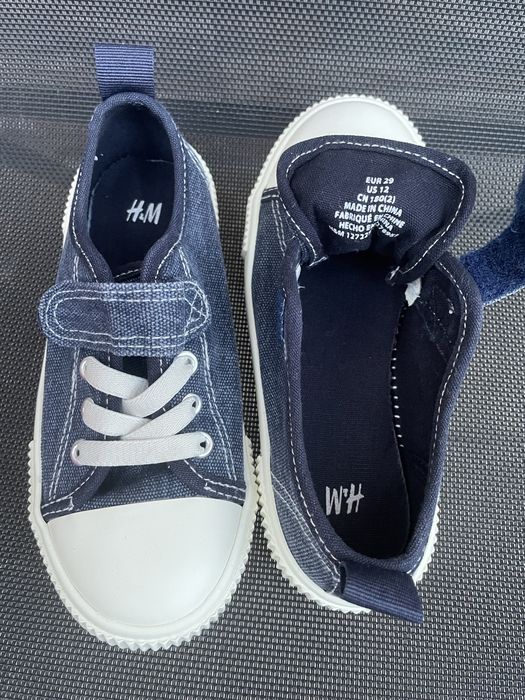 Tenesi jeans H&M,marimea 29,ca noi