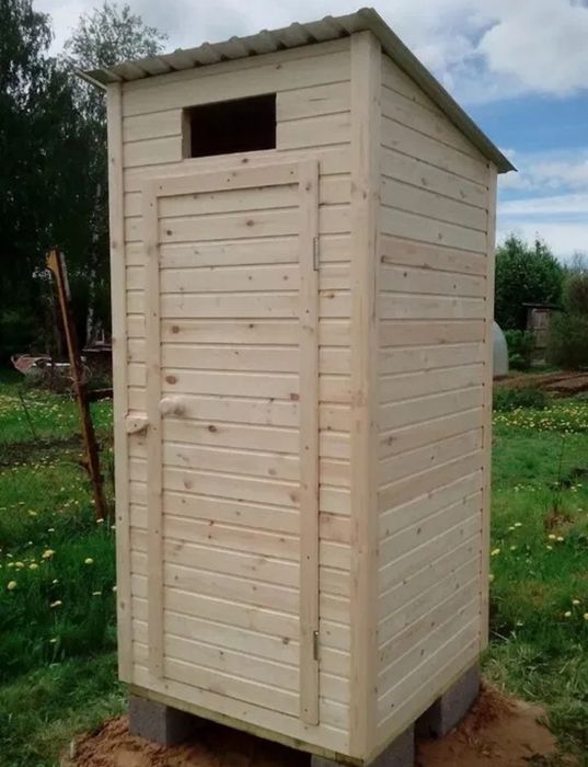 Туалет. Уличный туалет. Душевая. Душ