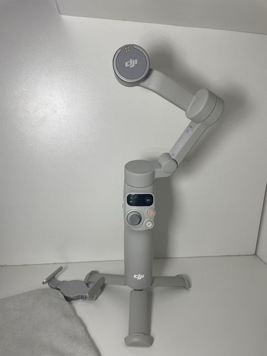 DJI Osmo Mobile 7