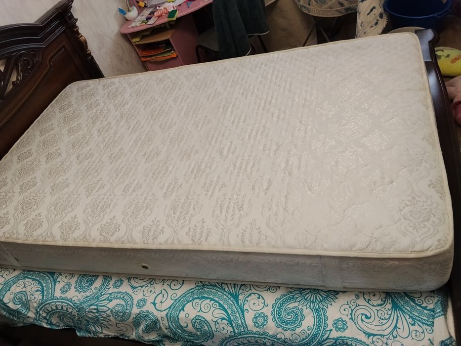 Продам матрас 120*200