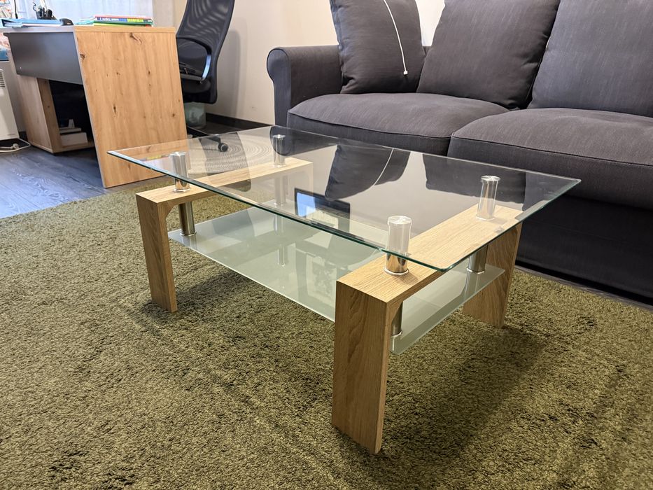 Стъклена Холна маса