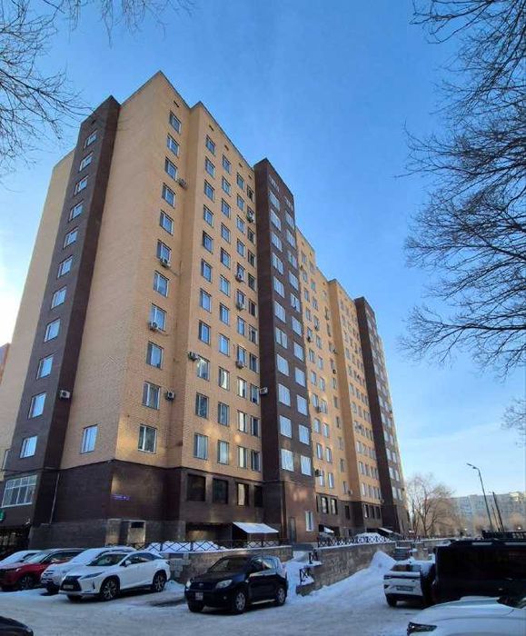 Продается 3- комн квартира Степной 2 д2/4